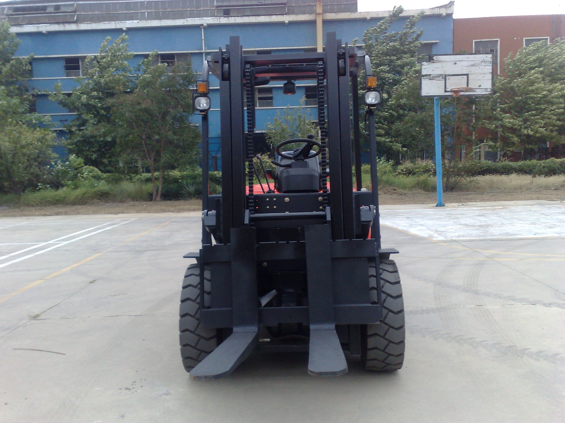 山东厂家直销自动挡液力变速叉车 威肯4吨叉车 带驾驶室机械叉车 质量