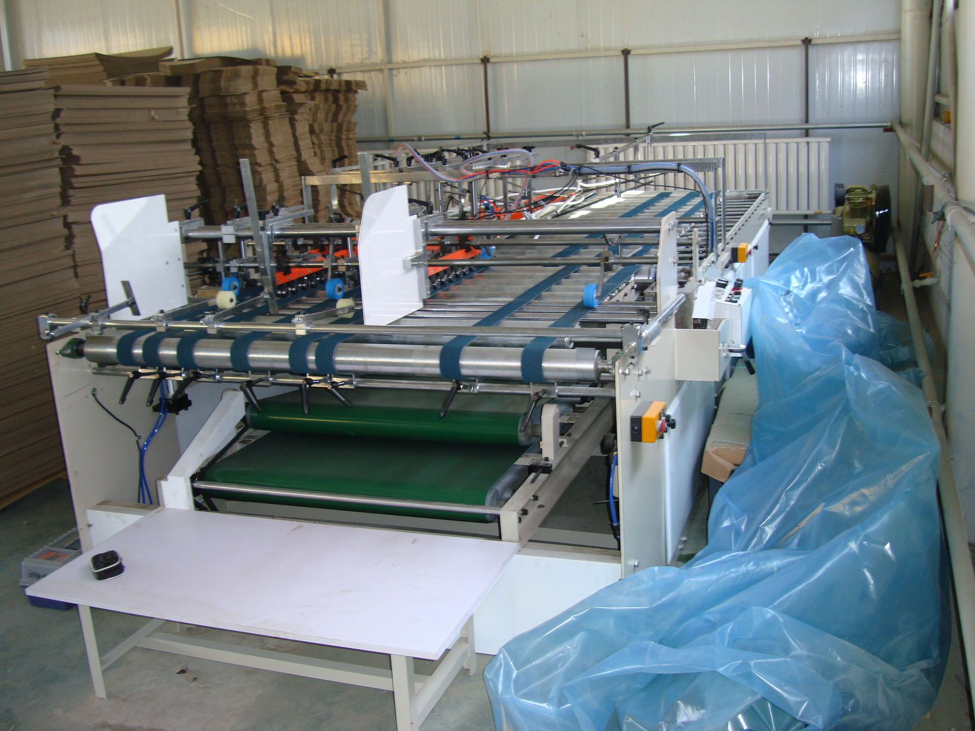 糊盒机,沟底机,粘箱机