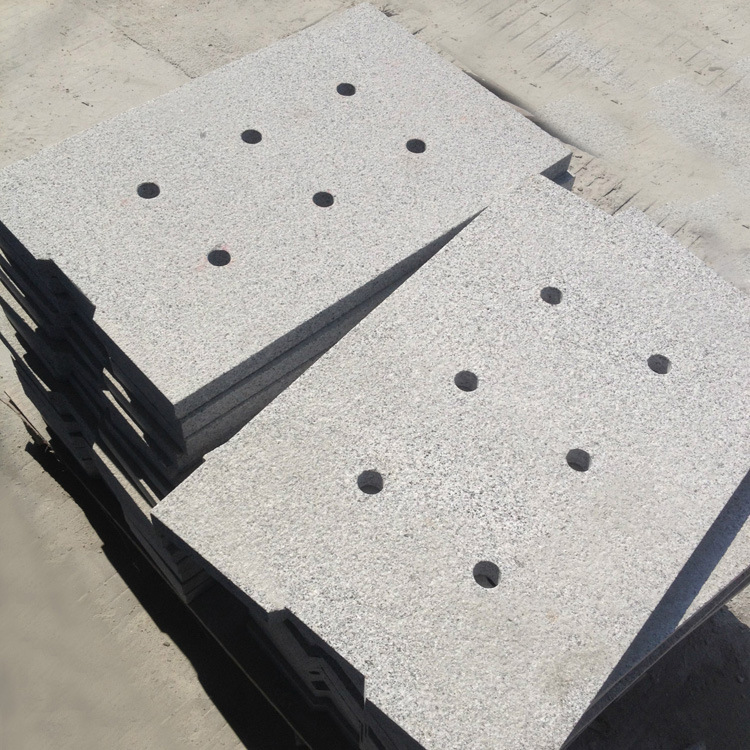 批发 福建花岗岩石材水沟盖板芝麻黑g654打条钻孔 下水道圆孔盖板
