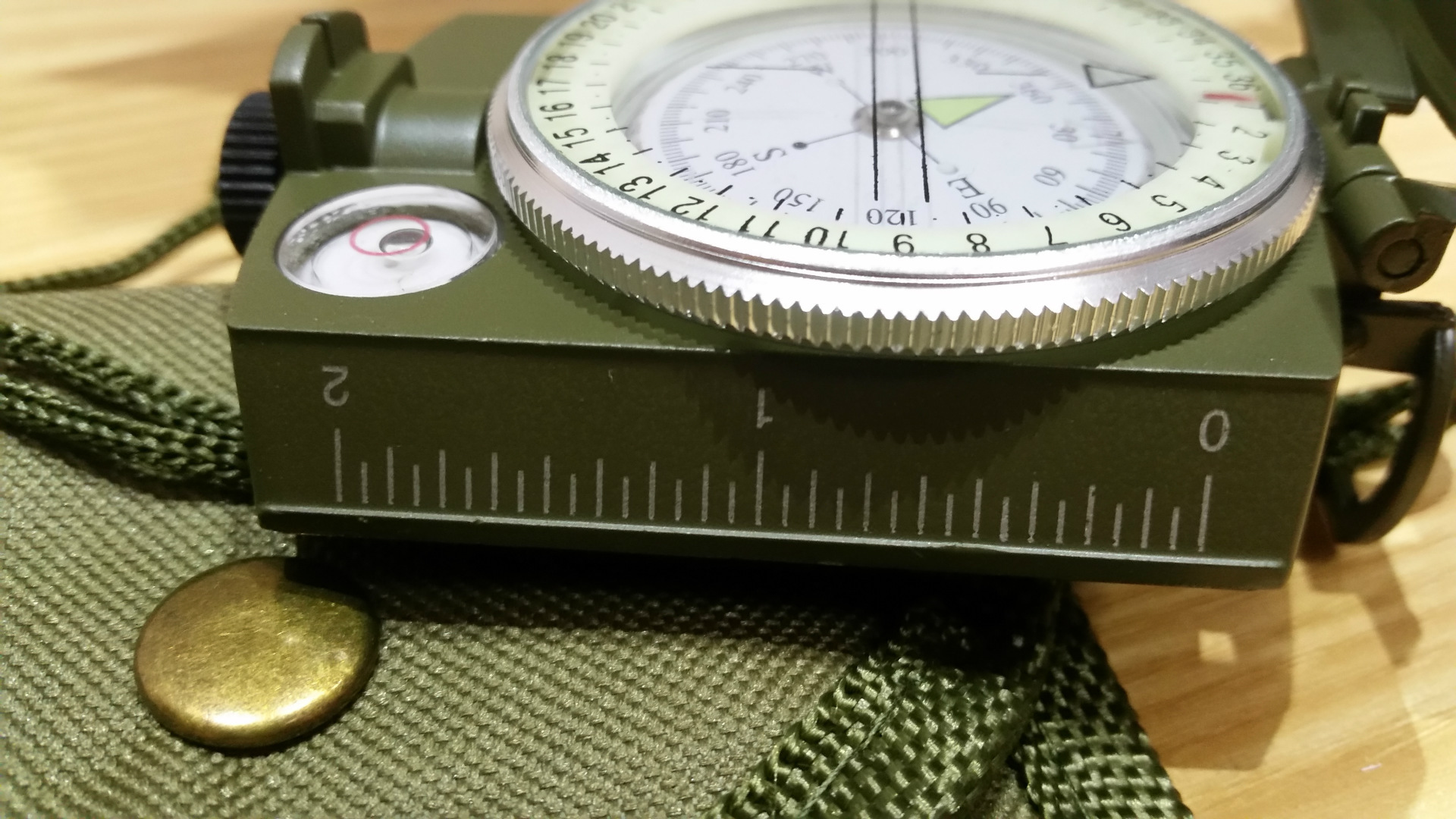 批发户外97式指北针迷彩色/野营指北针户外登山指北针 出游必备品