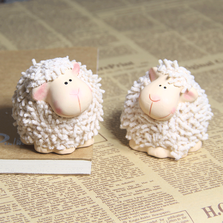 十二生肖领头羊手工创意礼品三羊开泰陶瓷羊年礼品羊摆件