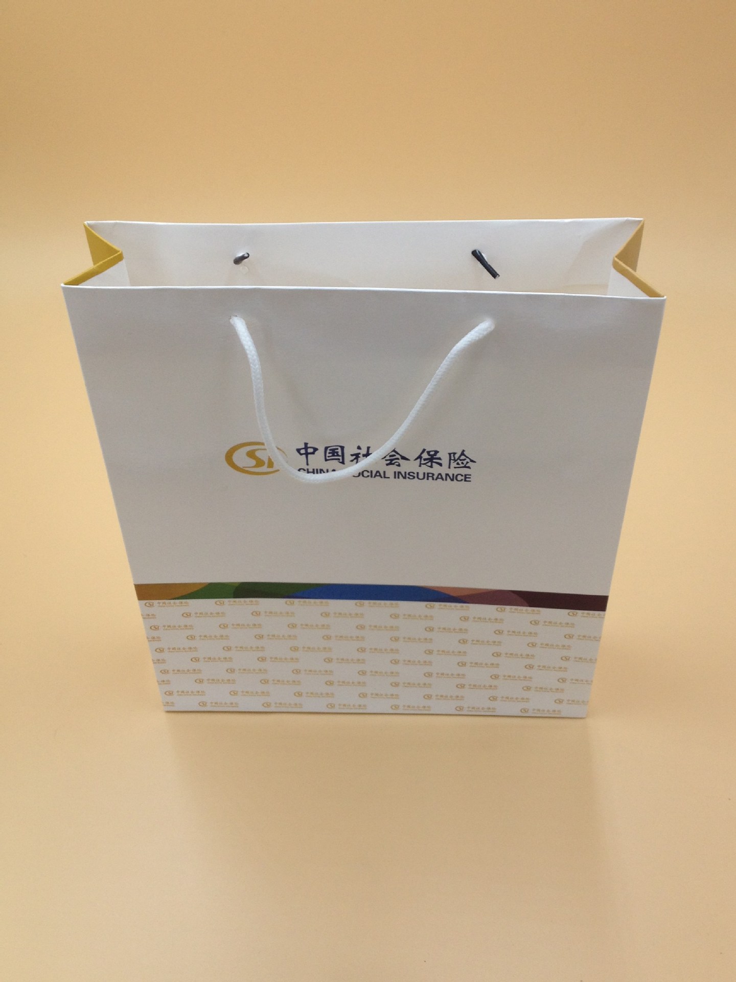 白卡纸手提袋 纸袋 白色纸袋定做 通用礼品纸袋 手提纸袋定做