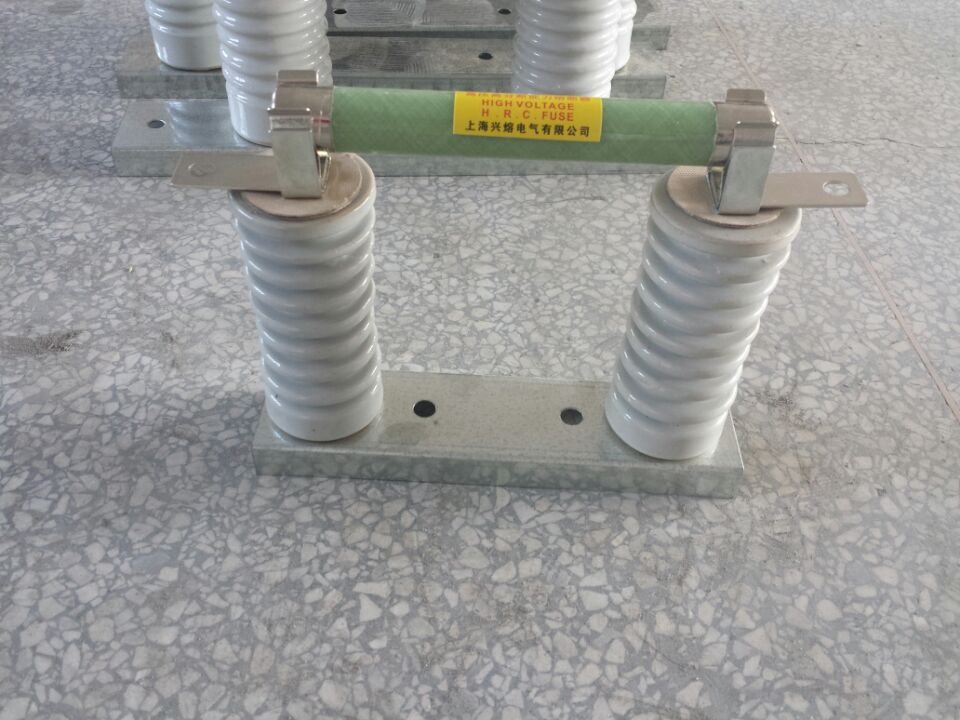 批发各种熔断器fu-10/125a