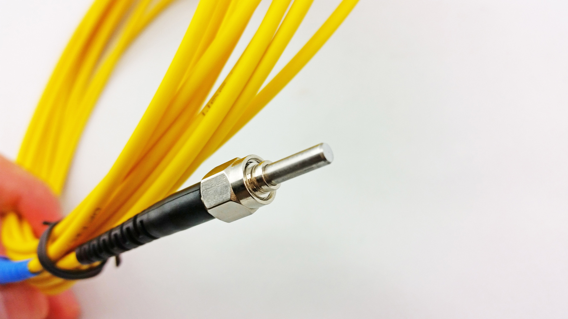 sma905 单模9/125光纤跳线 金属插芯