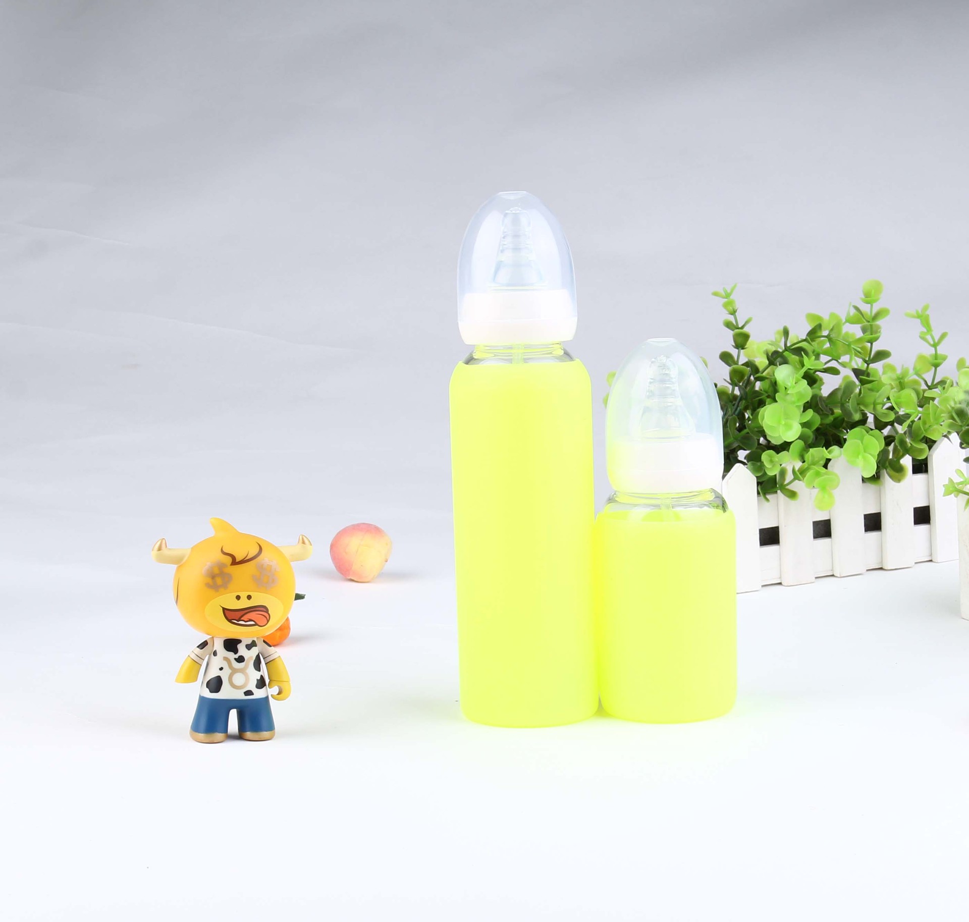 多彩果冻水瓶防摔隔热玻璃瓶 奶瓶硅胶保护套 280ml新款创意时尚