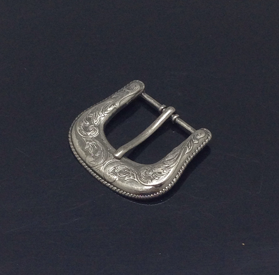 厂家直销 32mm花纹针扣 锌合金带扣 款式美观 品质好 可定制批发