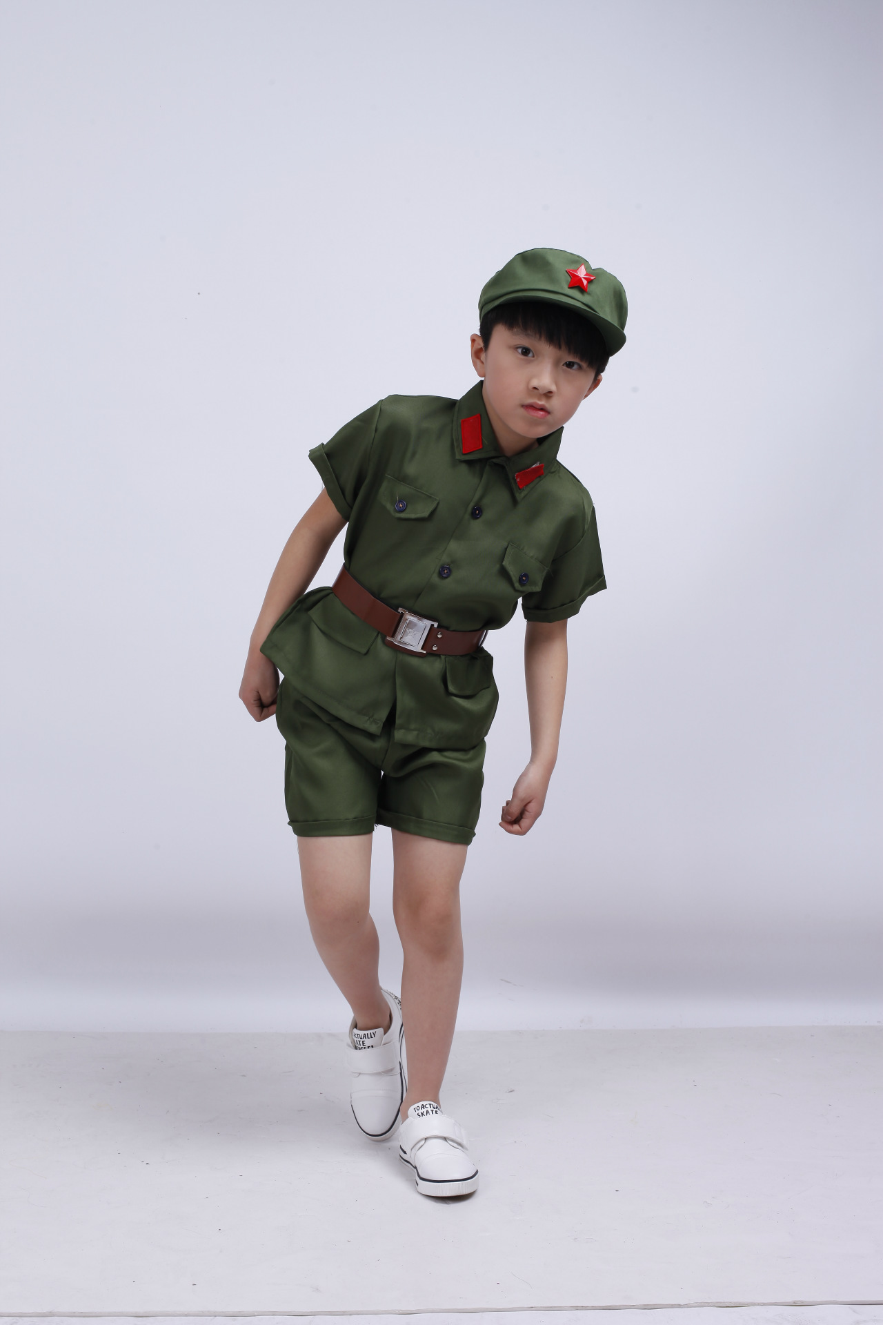 儿童新款小红军短袖舞台军装演出服表演服集体表演大合唱服套装