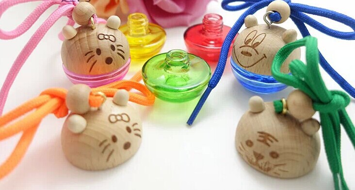 批发 卡通动物表情木塞香水瓶 彩色汽车香水瓶挂件 6ml现货供应