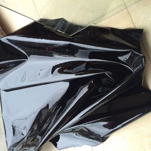 头层牛漆皮黑色