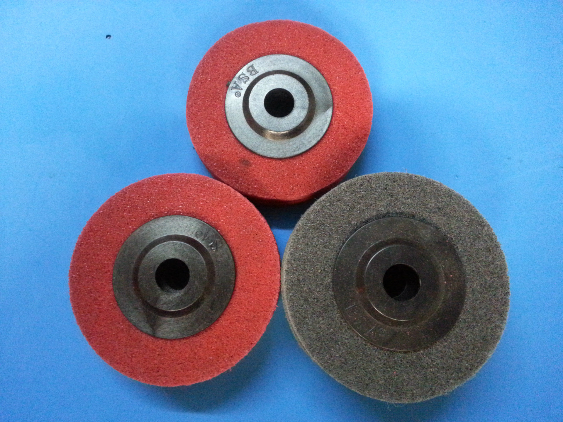 广东深圳优质尼龙磨片 尼龙磨碟 尼龙打磨片 纤维抛光磨片 bsa打磨片