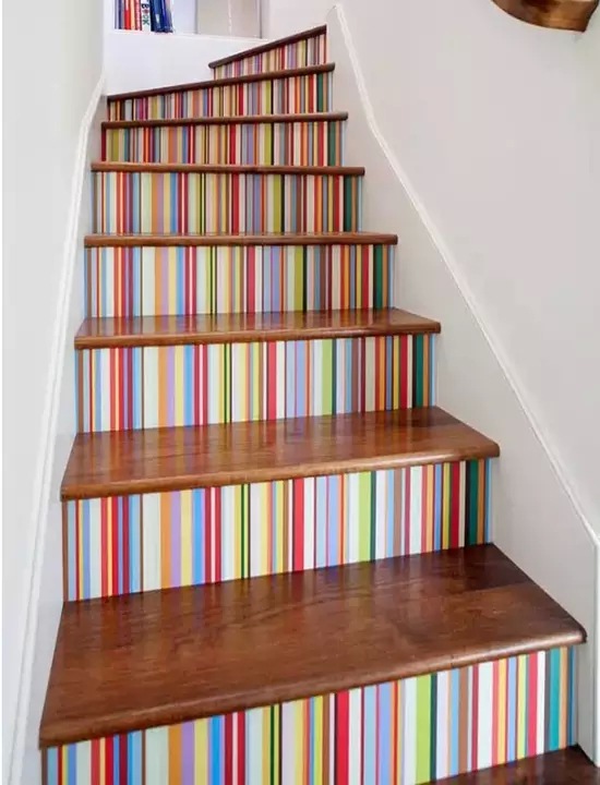 随着大众审美的逐步提升,越来越多的个性楼梯,个性台阶出现在我们的