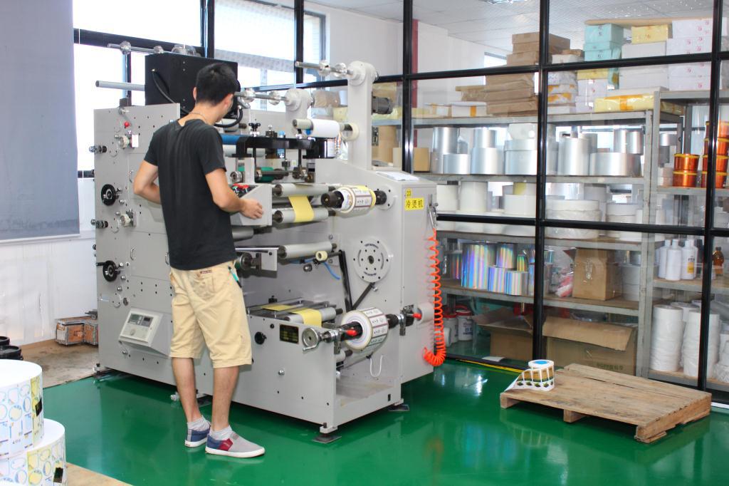 直击腾佳标签工厂