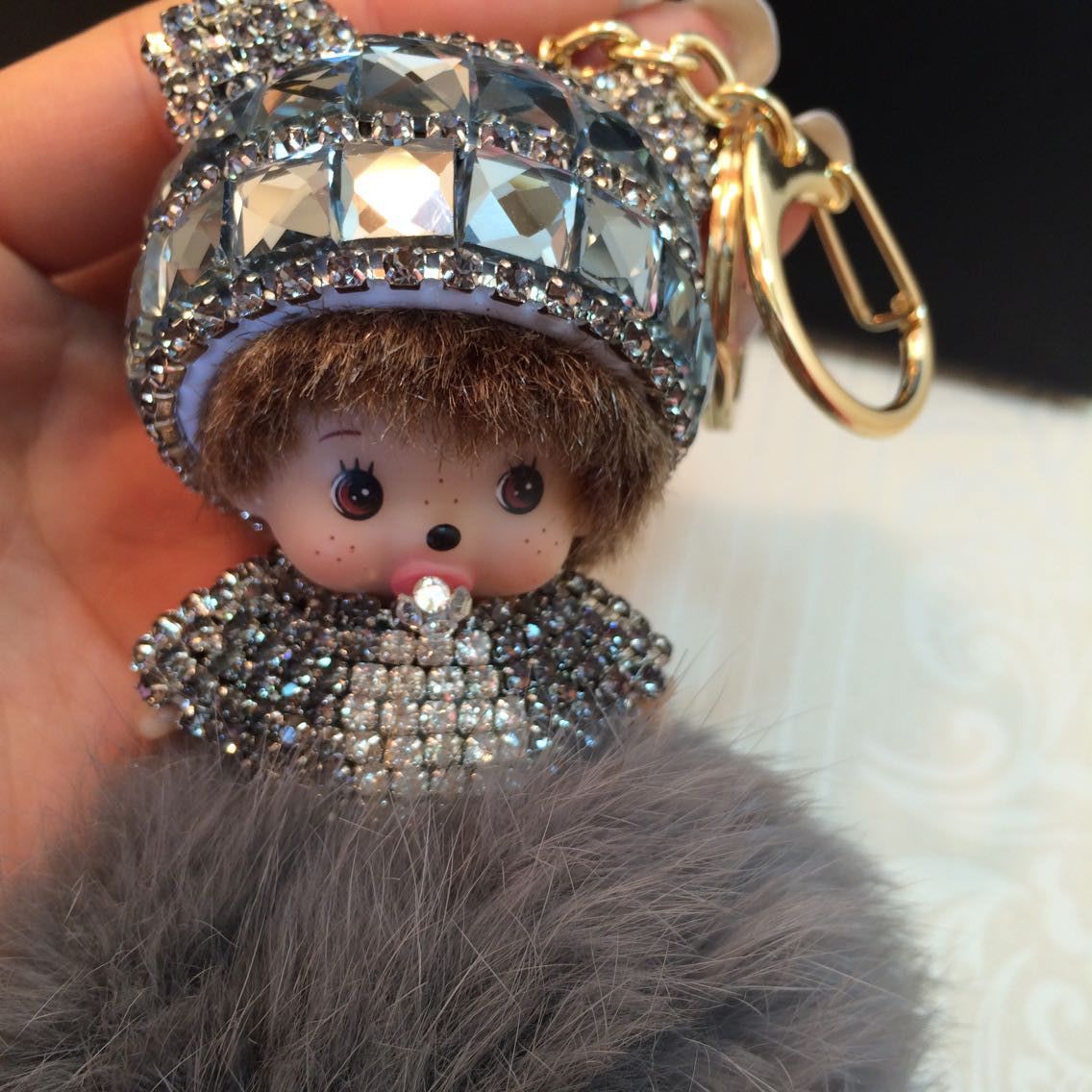 包邮 高档可爱狐狸毛镶水晶钻蒙奇奇汽车挂件 后视镜车挂内饰品