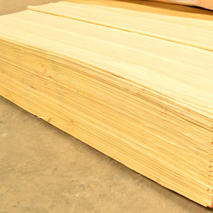 2【厂家直销】 原色木皮 4乘8科技木木皮 量大优惠 特卖 批发