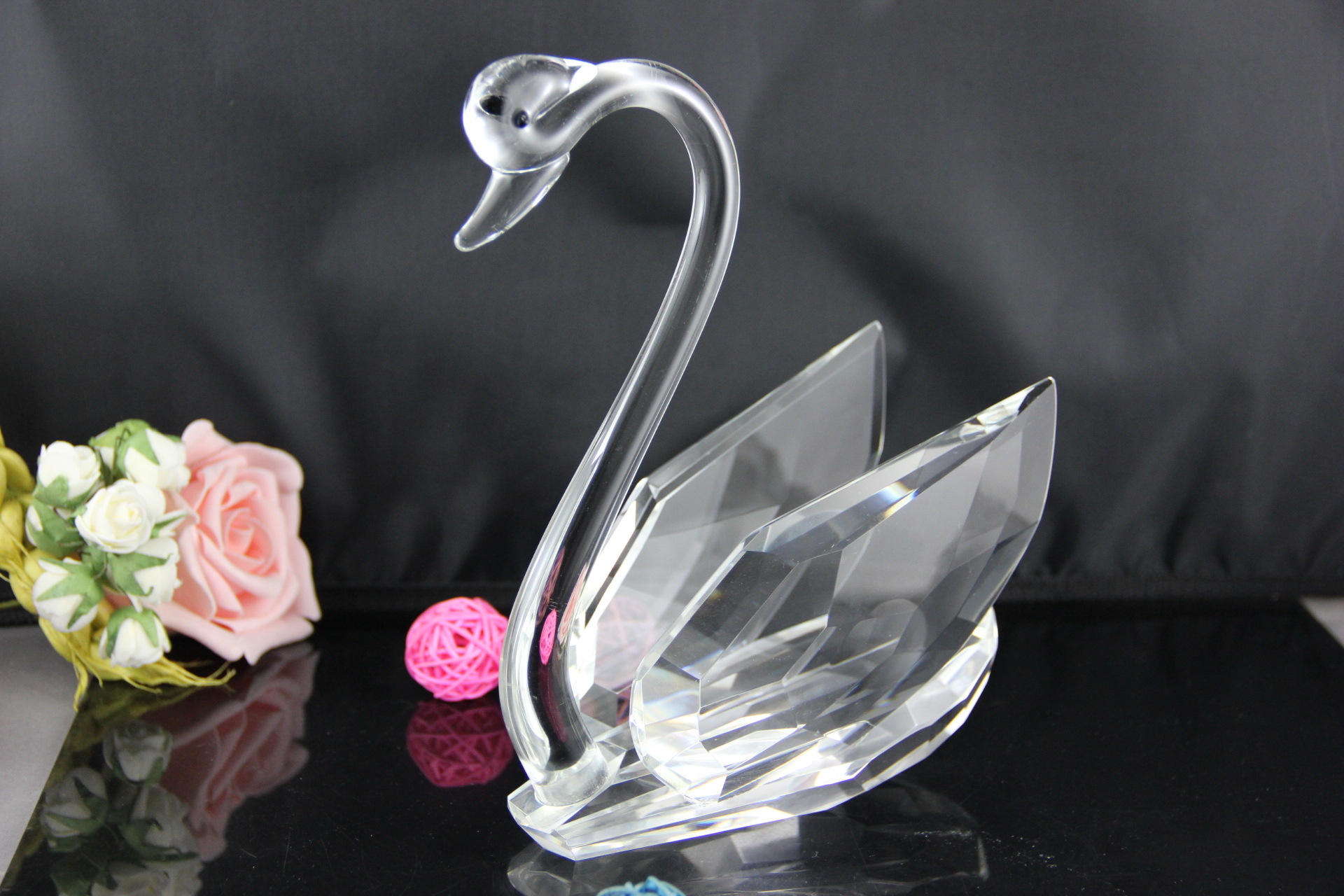 厂家批发定制水晶大天鹅摆件 欧式创意天鹅 婚庆礼品 水晶动物