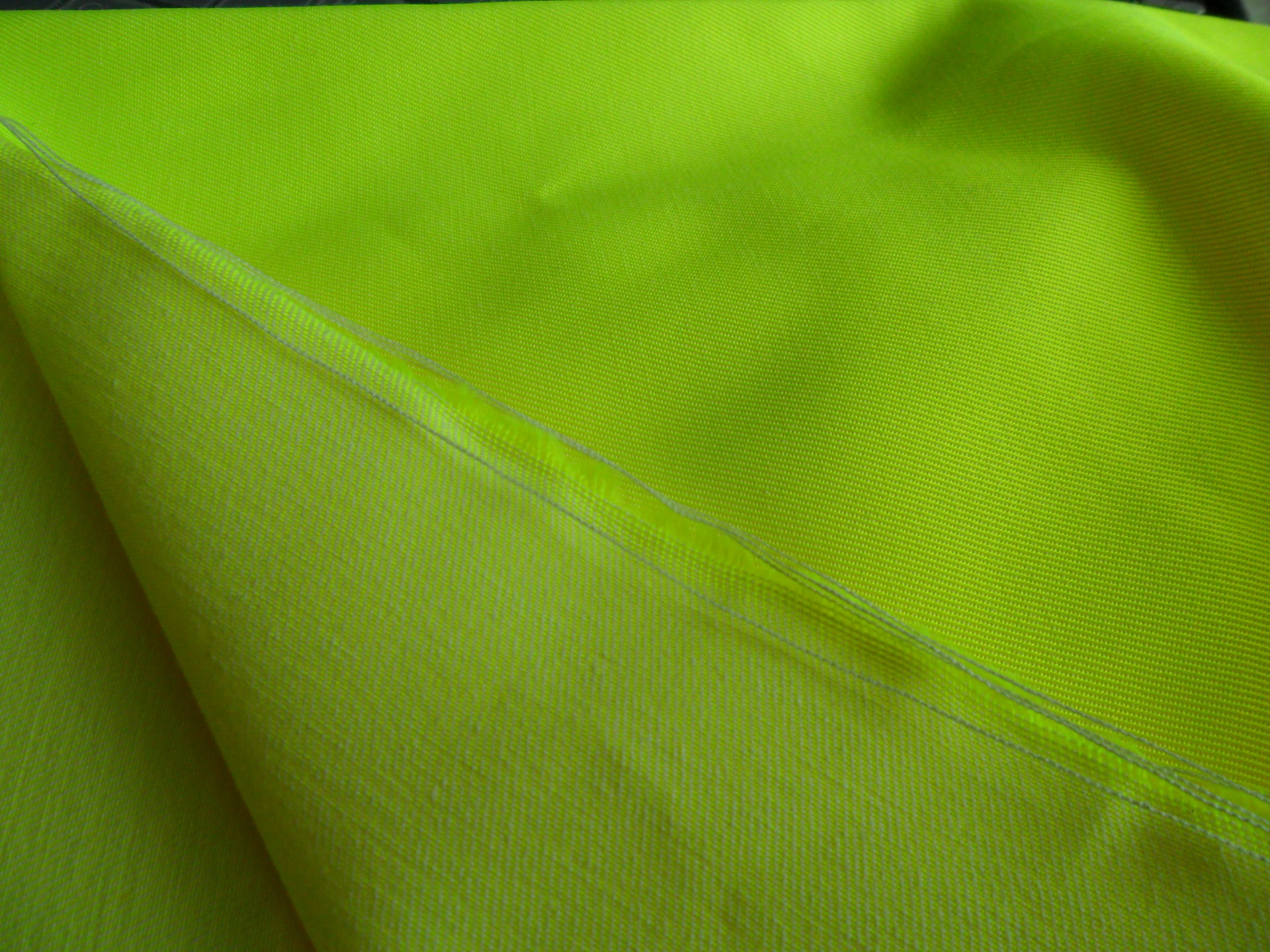 【厂家直销】 en20471荧光黄面料-涤棉斜纹-春光绒
