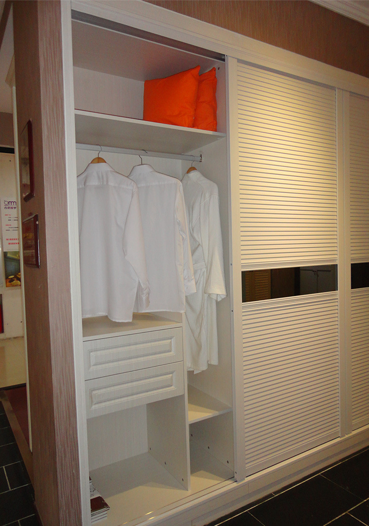 欧梦衣柜 简约现代大亚实木颗粒板简易整体收纳板式衣柜定做武汉