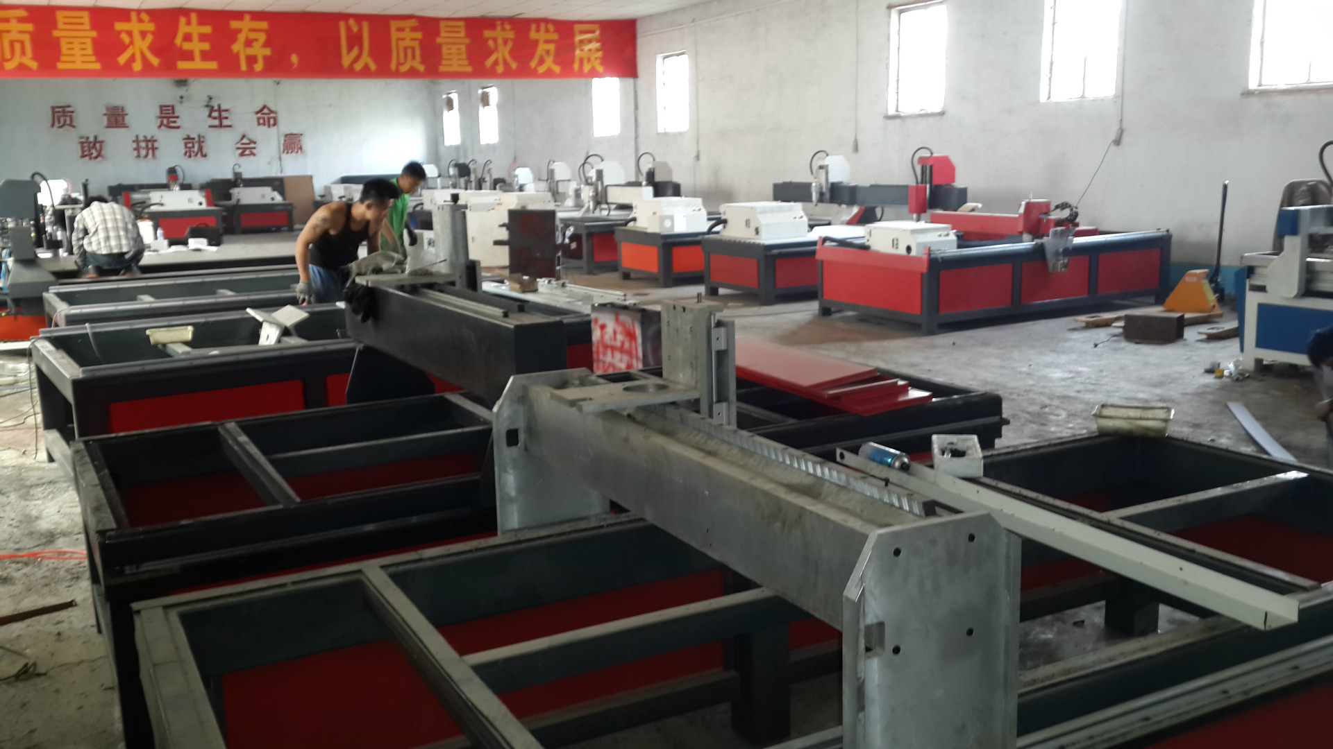 全国热销1325木工雕刻机 家具装饰行业浮雕雕刻机广告雕刻