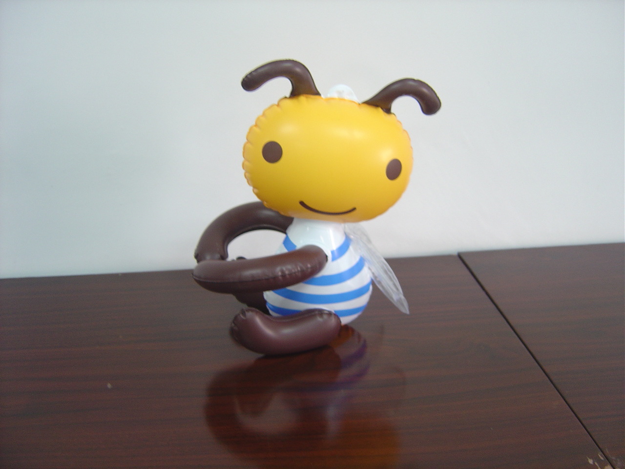 儿童充气小动物玩具 pvc充气小蜜蜂 厂家定做