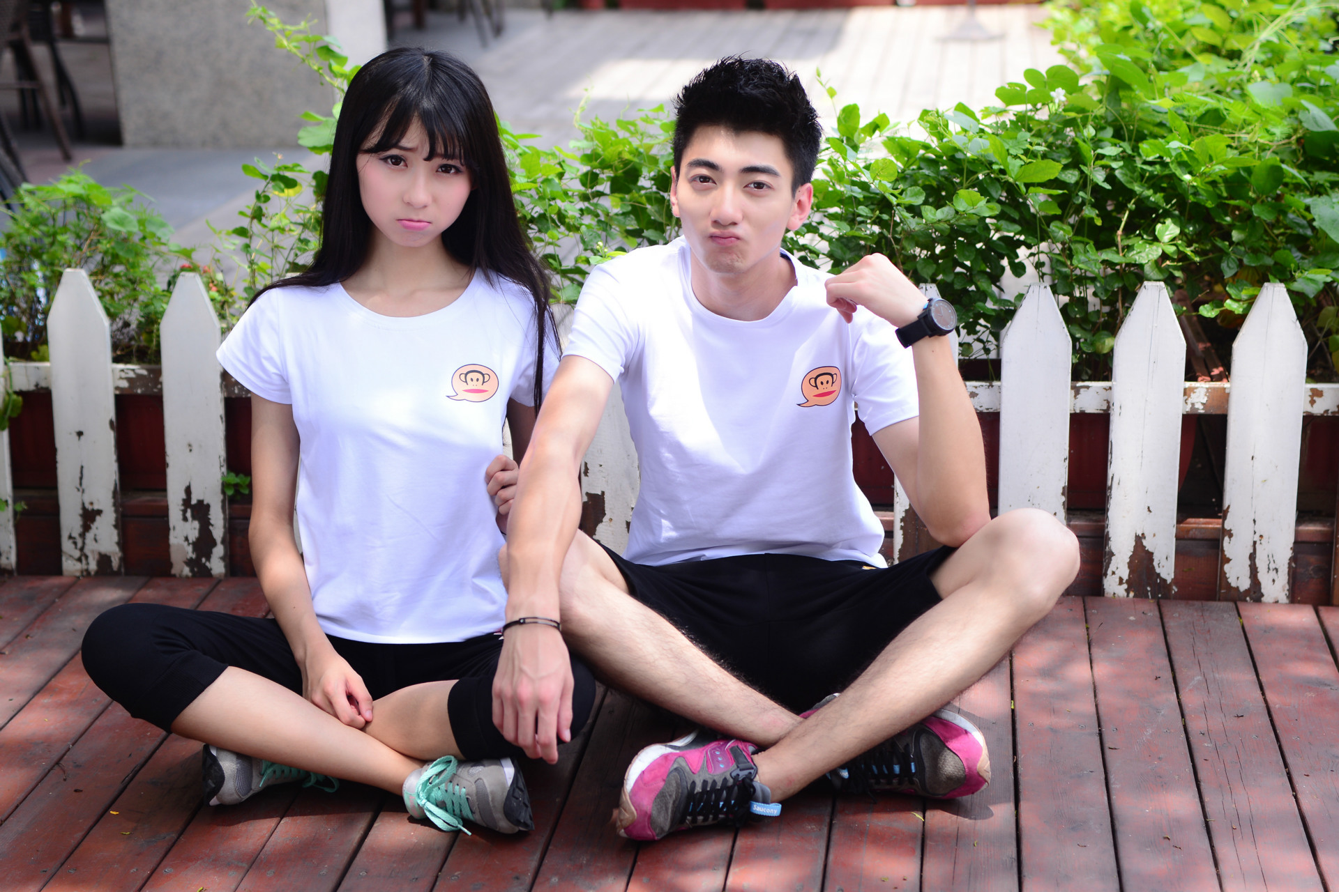 大嘴巴猴 微信猴 情侣t恤 字母闪粉印花 休闲运动短袖 女男