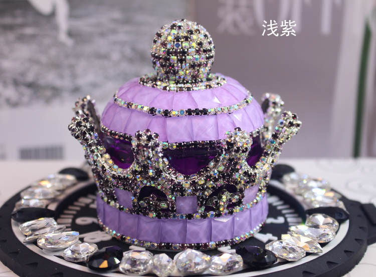 汽车香水镶钻 贴钻皇冠车载香水 创意车载内饰摆件 女性车饰水钻