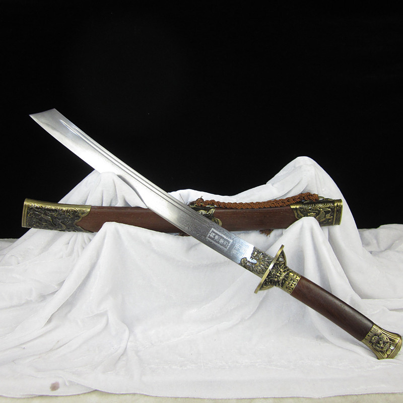 厂家直销龙泉宝剑 花纹钢龙虎刀 战刀 镇宅收藏工艺品批发 未开刃