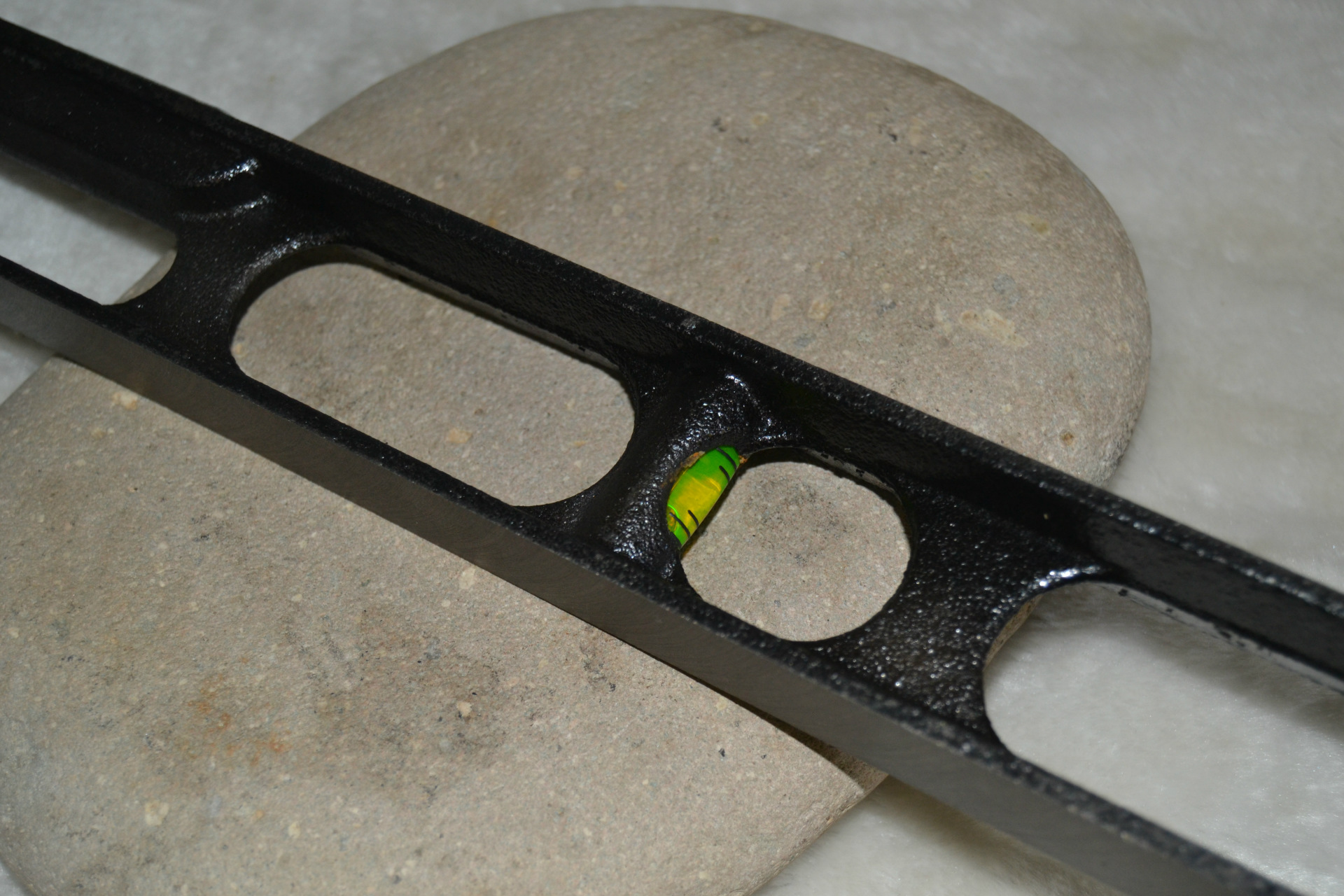 优质的铸铁水平尺工字形水平尺带水平泡600cm