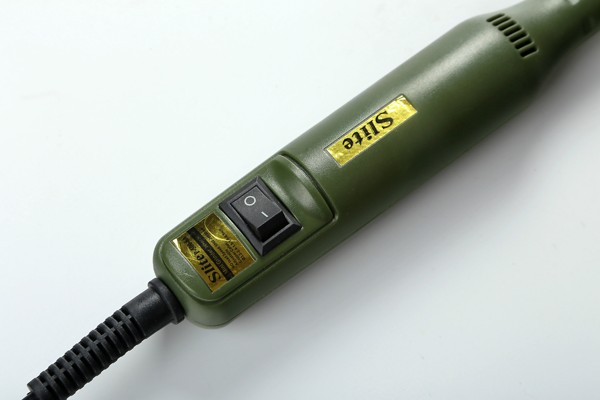 电源电压 220v 输入功率 40(w)  空载转速 5000-20000(rpm)  磨头直径