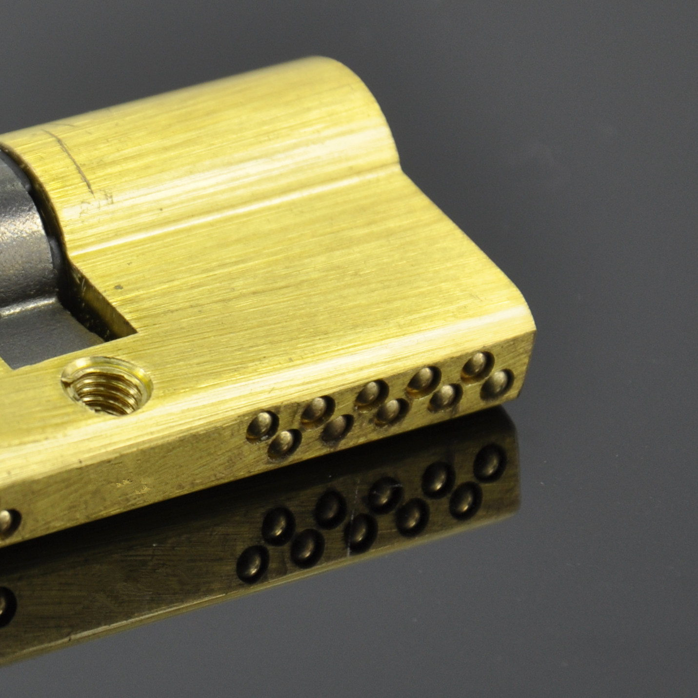 厂家直销 超b级纯铜锁芯 双排曲线 蛇形凹槽 锁芯长75mm 免费拿样