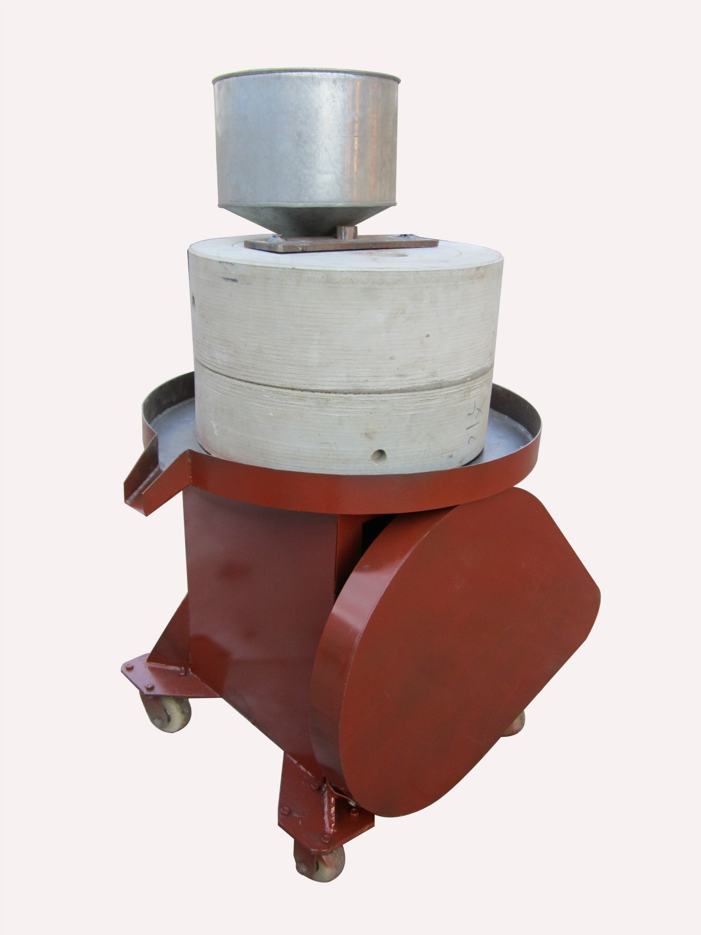 【厂家直销】新款80型石磨香油加工设备