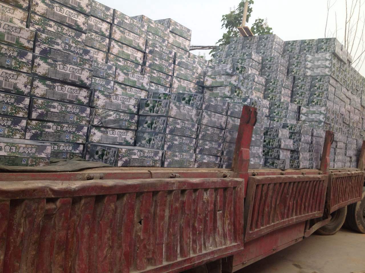 大量批发 雪花啤酒 8度纯生330ml*24听 商超 烟酒店 啤酒专供