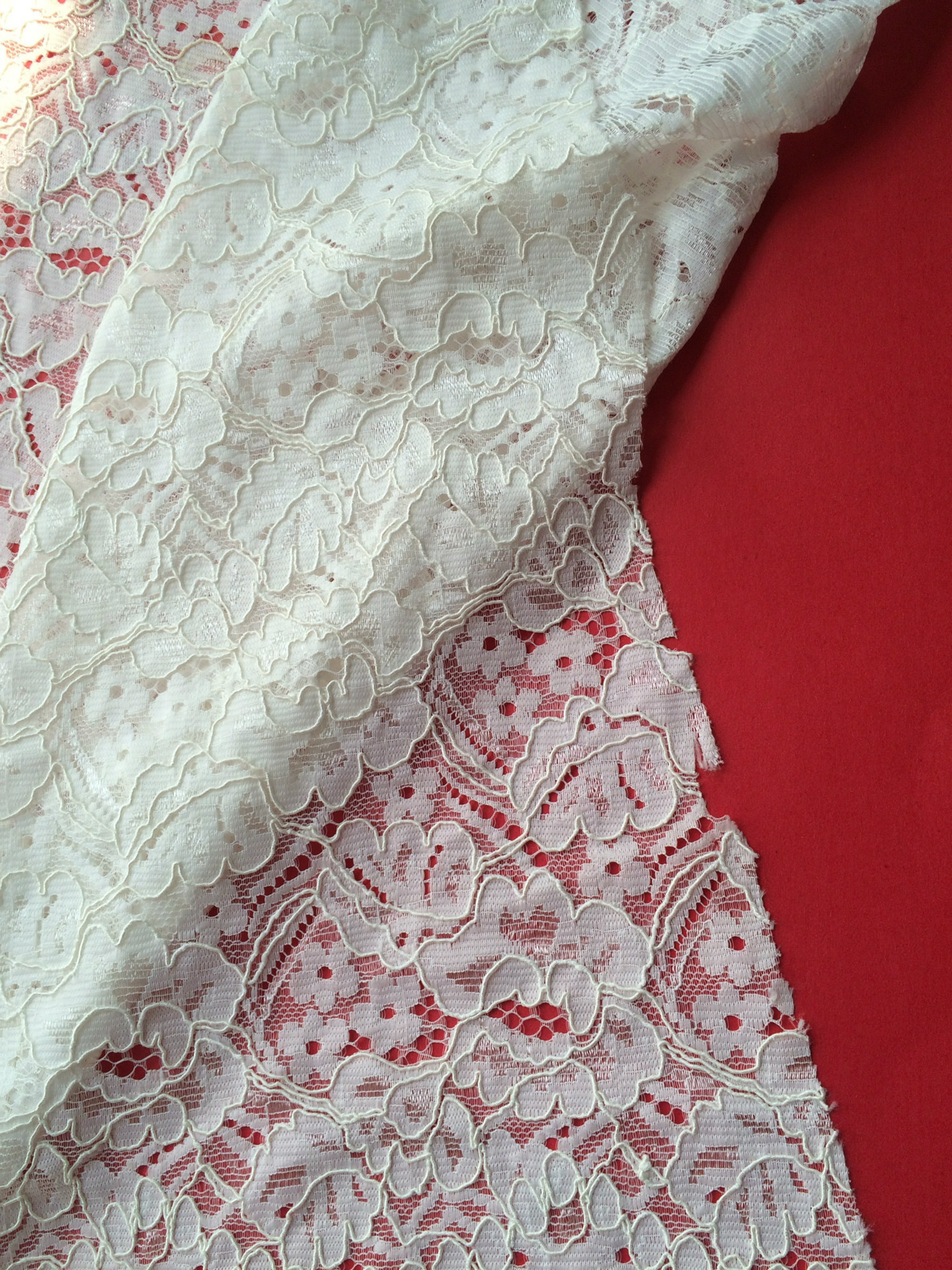 福建长乐蕾丝面料 现货流行时尚服饰面料锦棉 股线蕾丝