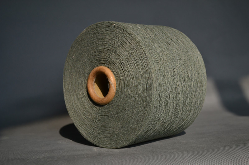 京头棉纱厂 生产定制9-10支军绿色棉纱再生棉纱 织布纱线拖把棉纱