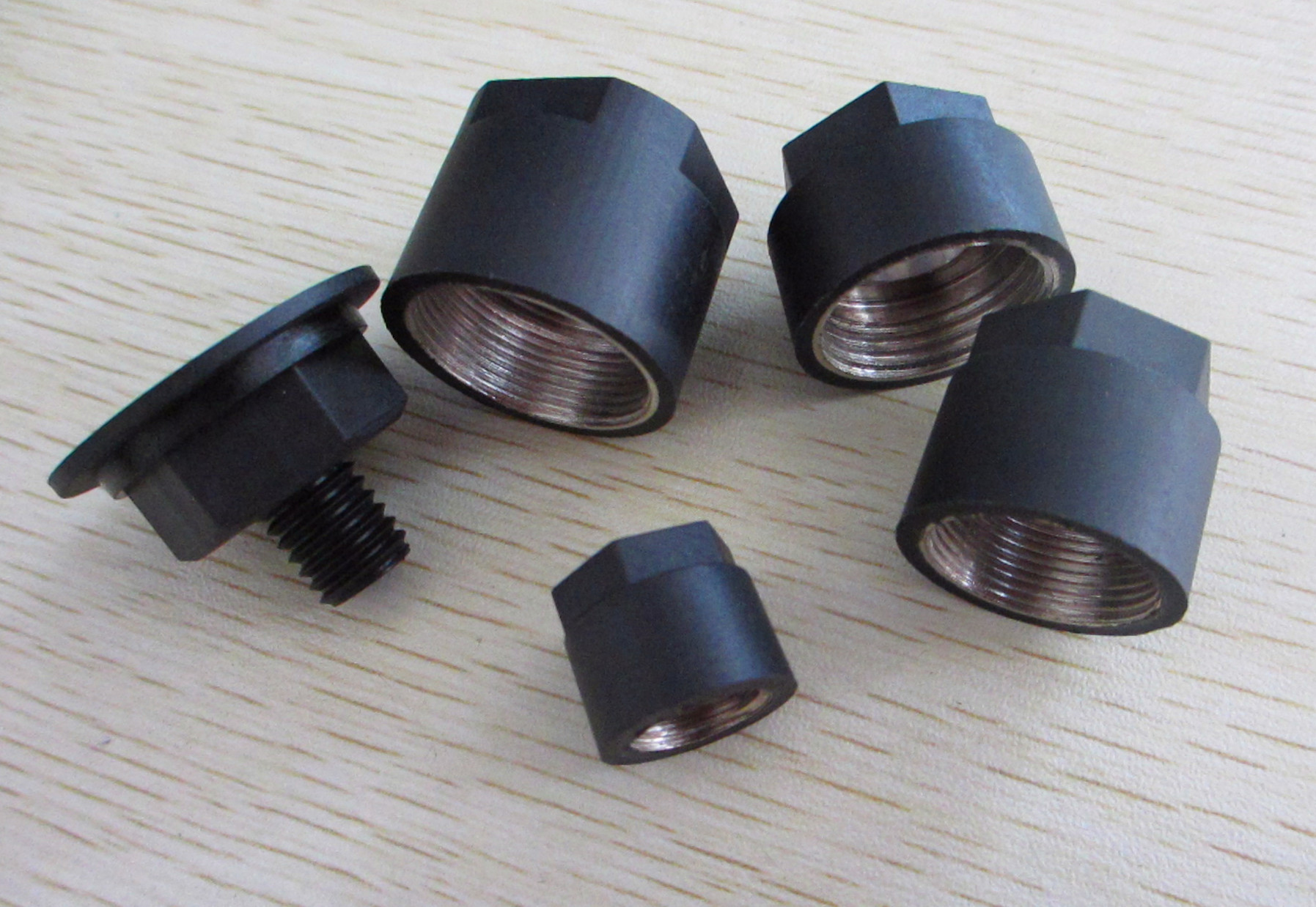 锁紧螺母镀镍包胶/塑料件加工/注塑模具加工