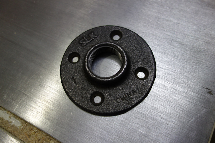 铸铁法兰盘墙上固定水管法兰