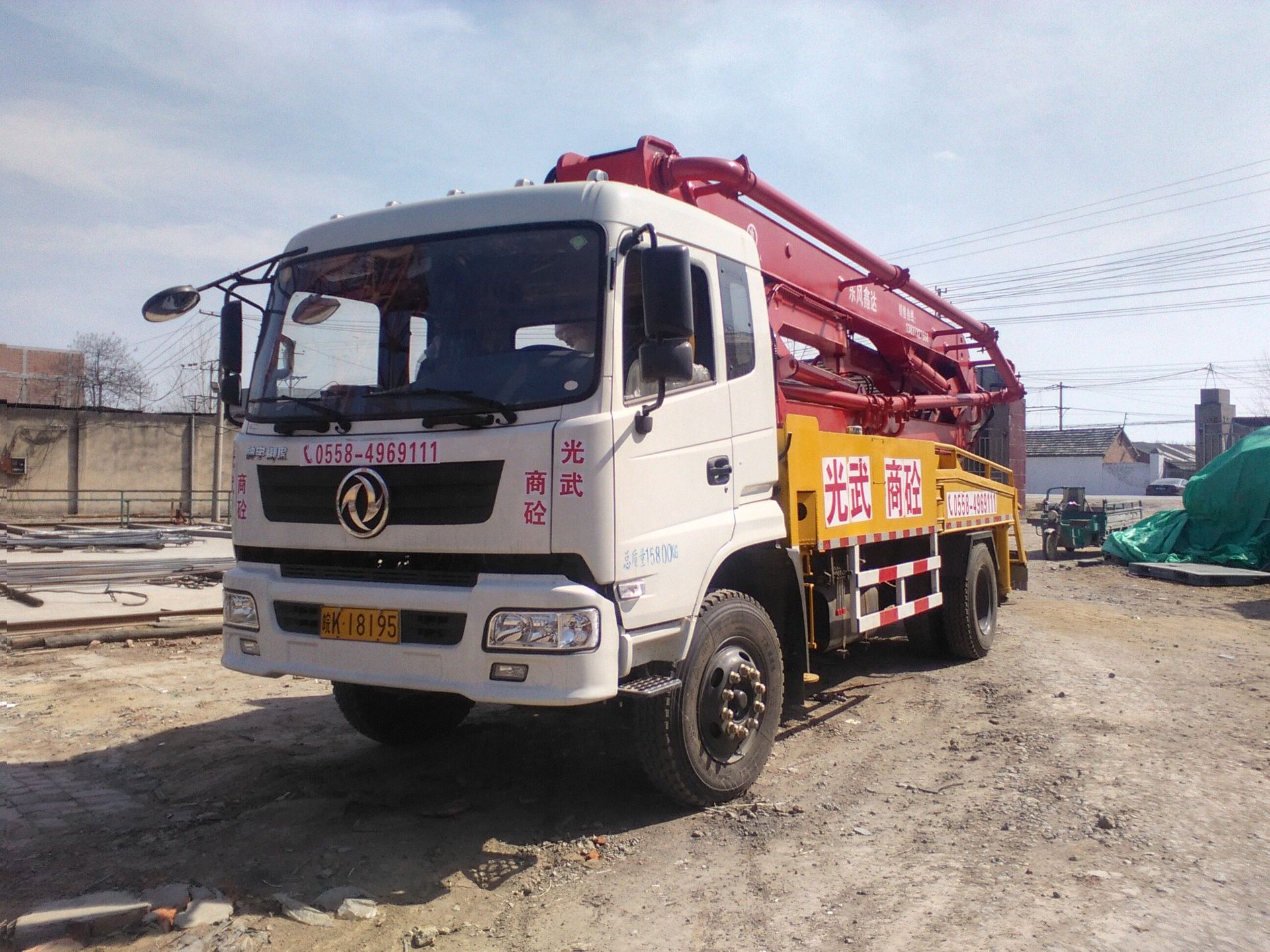 厂家直销农村小型泵车/单桥窄体车型/小型混凝土泵车/乡镇用泵车
