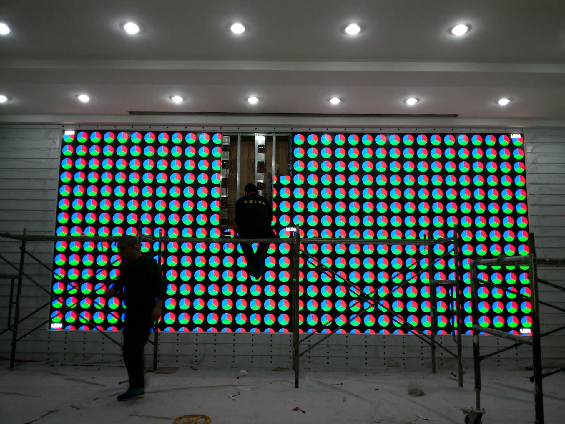 l批发热销供应多种 全彩显示屏 p8户外全彩屏