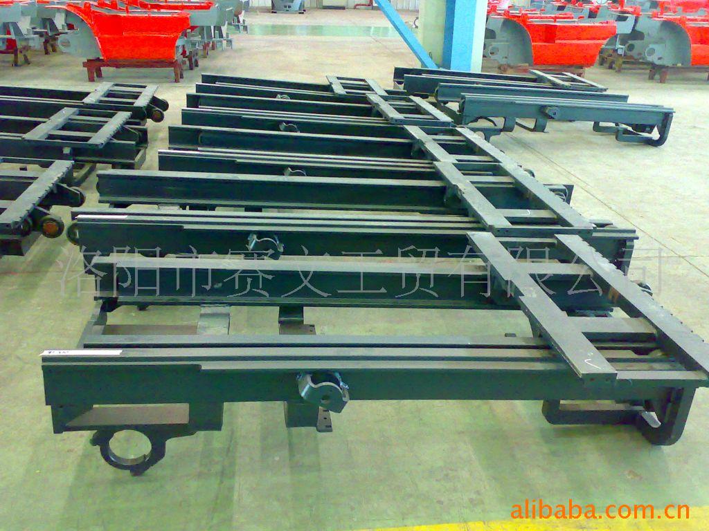 厂家生产2-4吨东方红叉车门架 起升高度