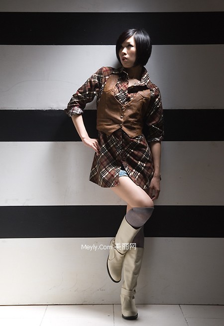 日韩流行装 24款打造休闲女人味(1)
